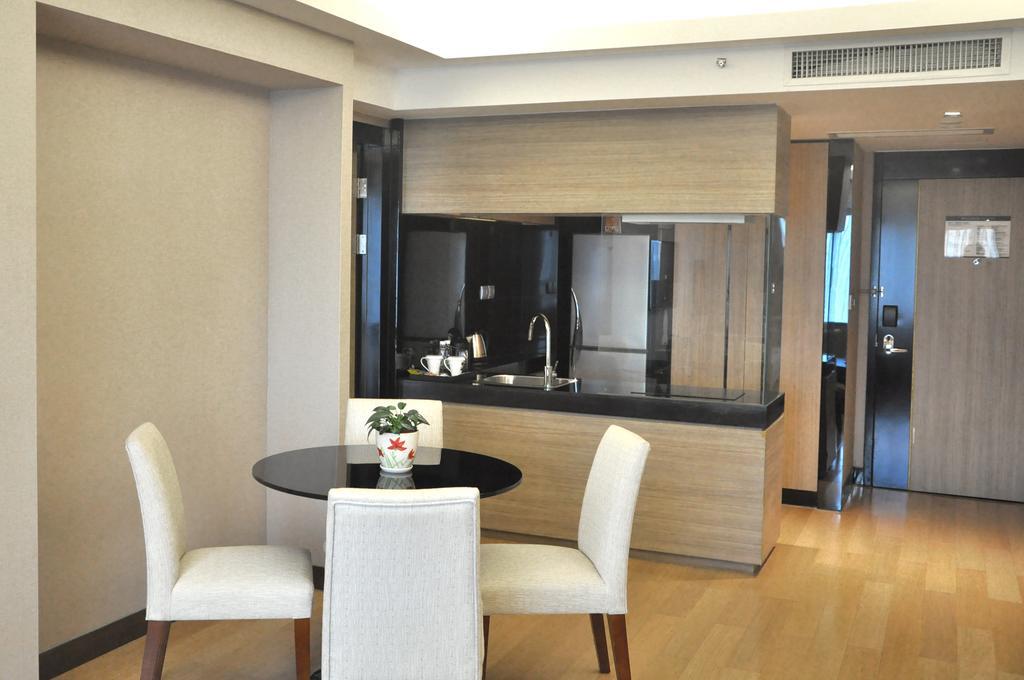 M Hotel Чэнду Экстерьер фото