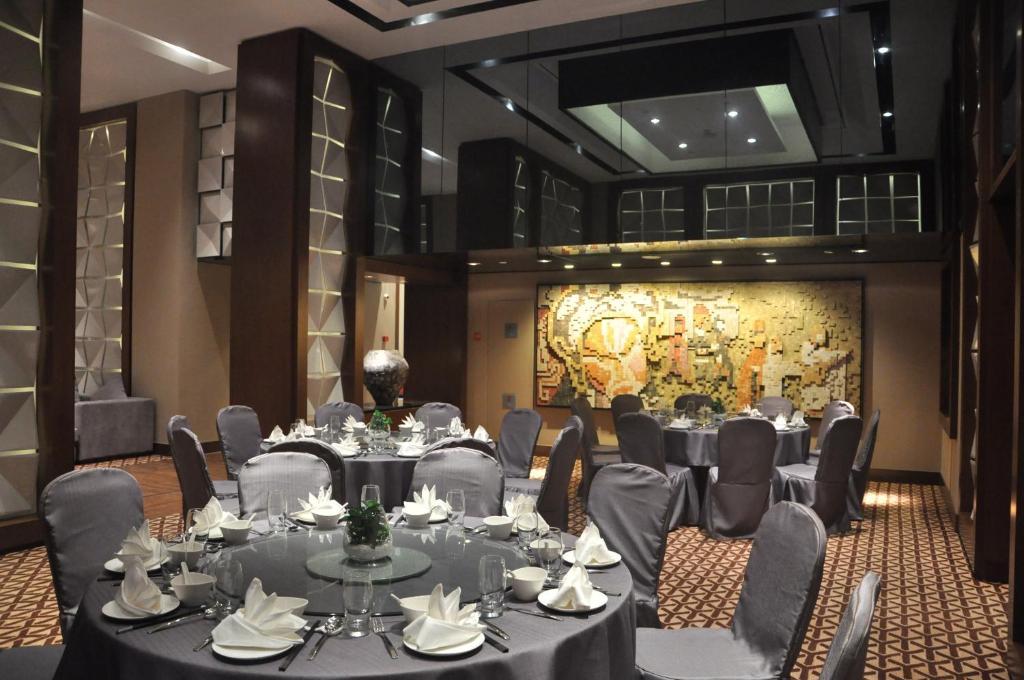 M Hotel Чэнду Экстерьер фото
